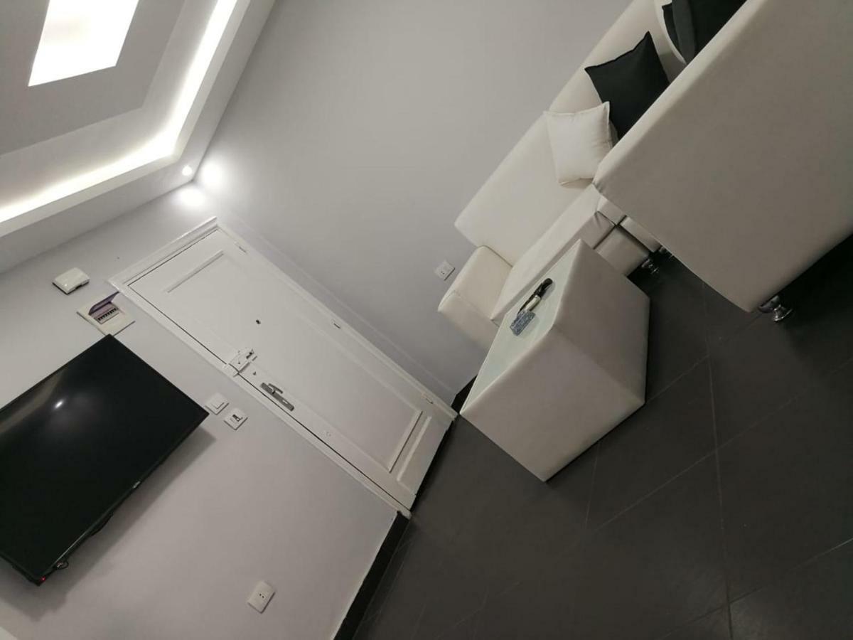 Lovely Apartment With Side Sea View Located In The Heart Of The Alessandria Esterno foto